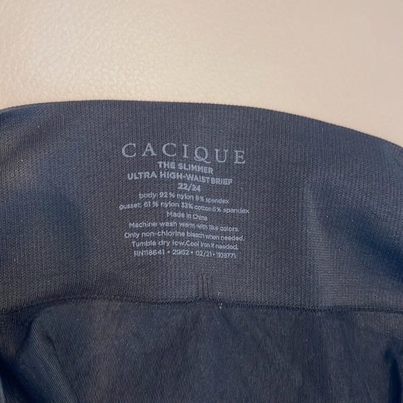 Cacique Black Shapewear - Picture 4 of 5